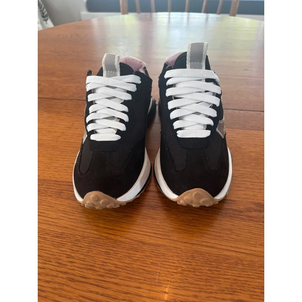 Steve Madden JCAMPO Kids Black Silver Sneakers Side Zip Low Top Shoes Size 2M
